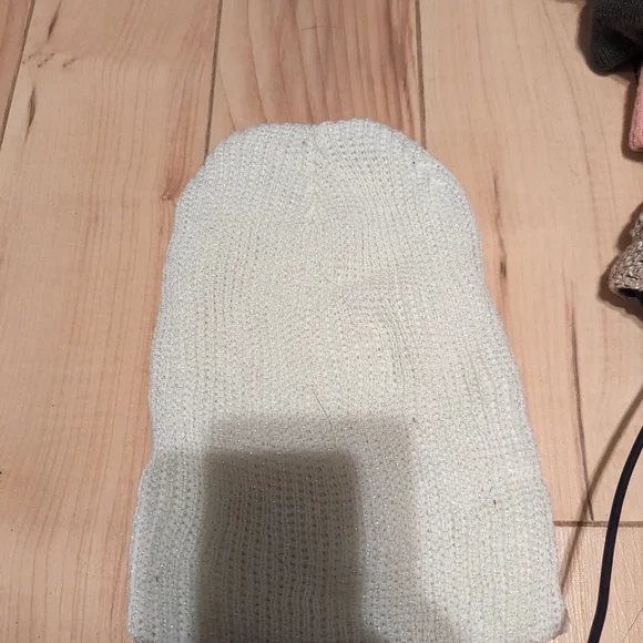 Beanies - Picture 6 of 12